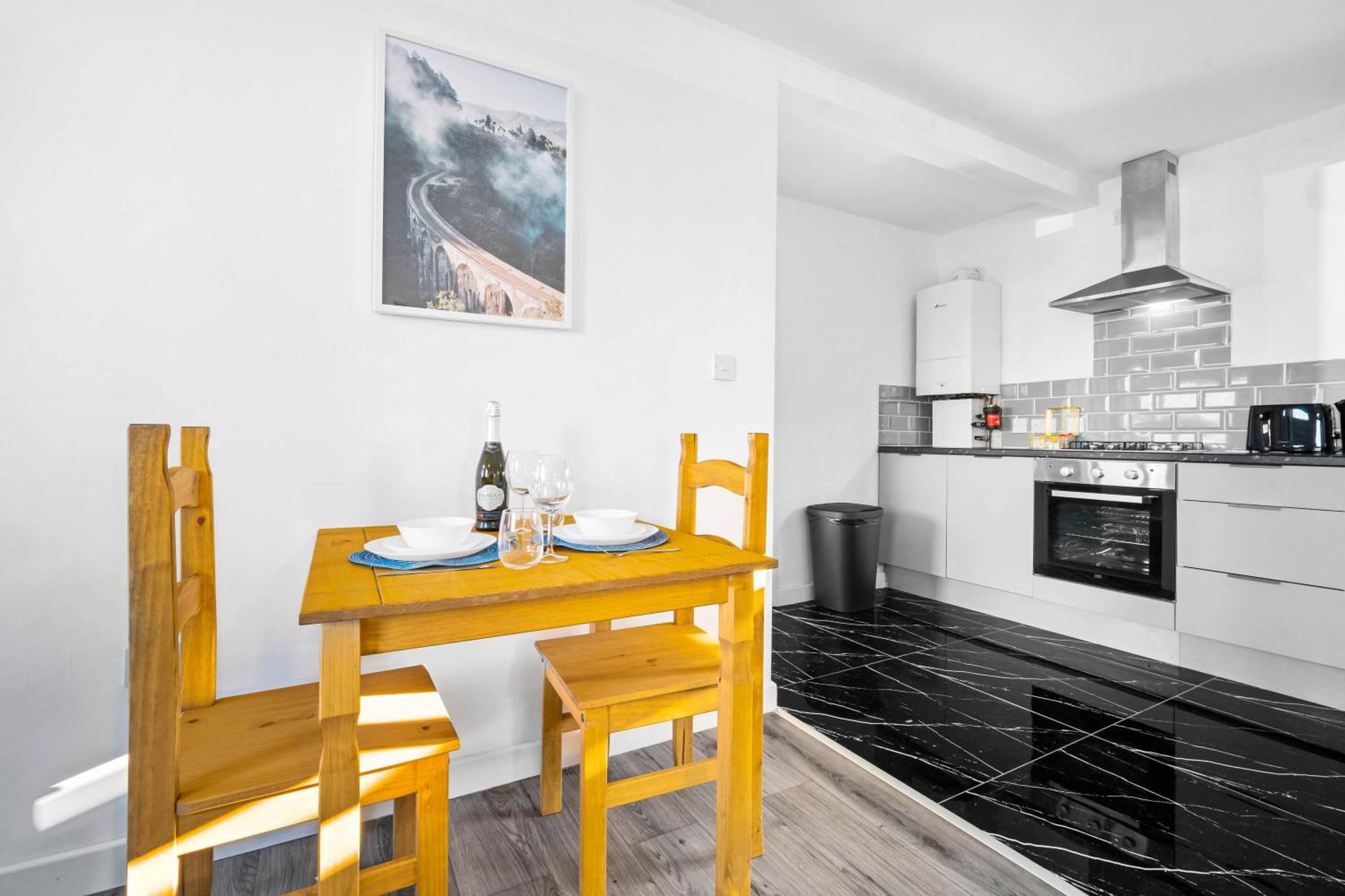 Modern Apartment - Cradley Heath - Top Rated - Netflix - Wifi - 1Mh Smethwick Eksteriør billede